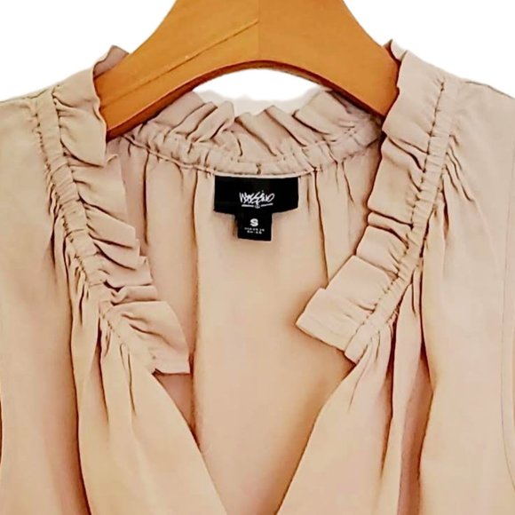 NWT Mossimo Sleeveless Taupe Blouse - Picture 3 of 10